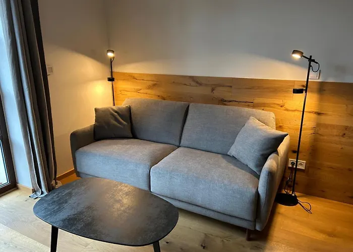 Strunzova Pila - S Wellness 2,06 A 3,03 *