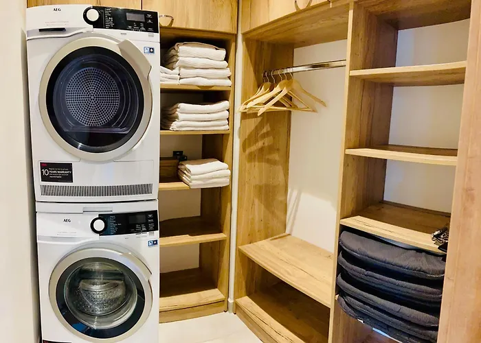 Strunzova Pila - S Wellness 2,06 A 3,03 *